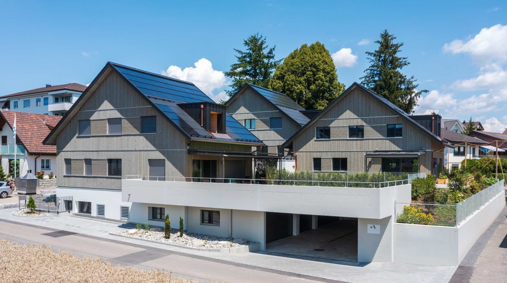 Triple Solar Houses, 5624 Bünzen