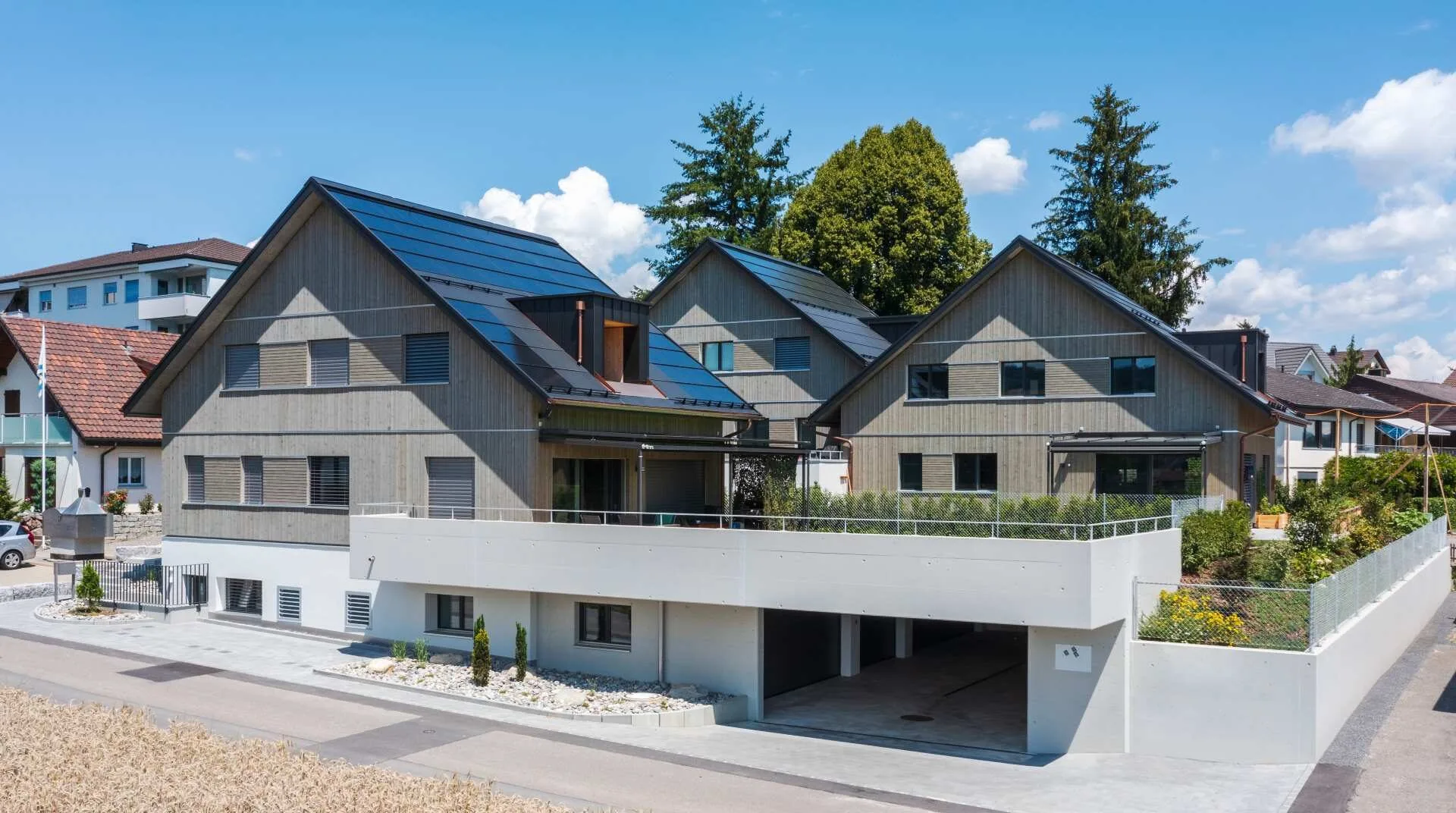 Triple Solar Houses, 5624 Bünzen